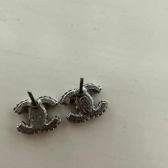 authentic chanel cc crystal earrings - Picture 2 of 3